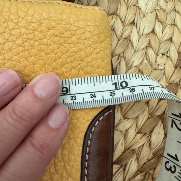 Dooney & Bourke vintage Y2K micro mini pebble leather shoulder bag Tan - Picture 6 of 8